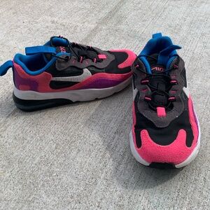 Kids Nike Air Max 270 React Black, Hyper Pink, Vivid Purple. Kids US size 10c
